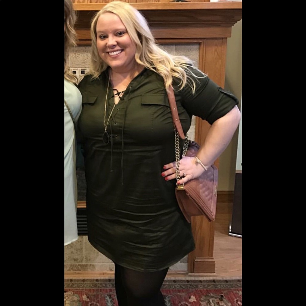 Super cute dress. Perfect for fall